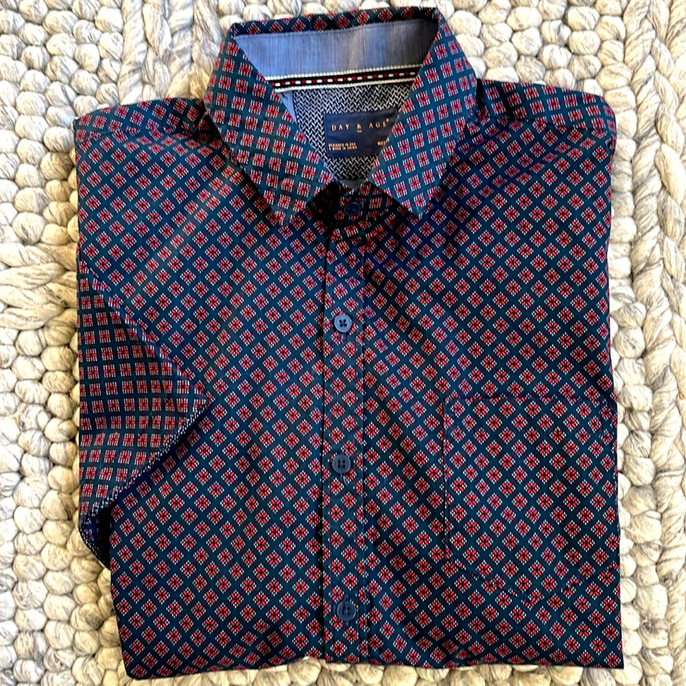 Day & Night navy tiny print short sleeve button-down shirt